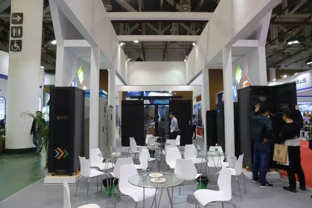 ���|��չ�d